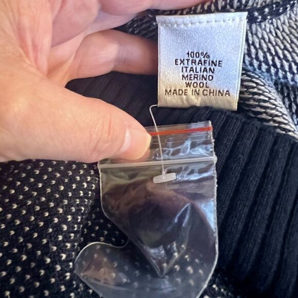 $278 NWOT‎ Men's Peter Millar Jacquard Wool Quarter Zip Sweater Navy Dot Size XL - Picture 6 of 7